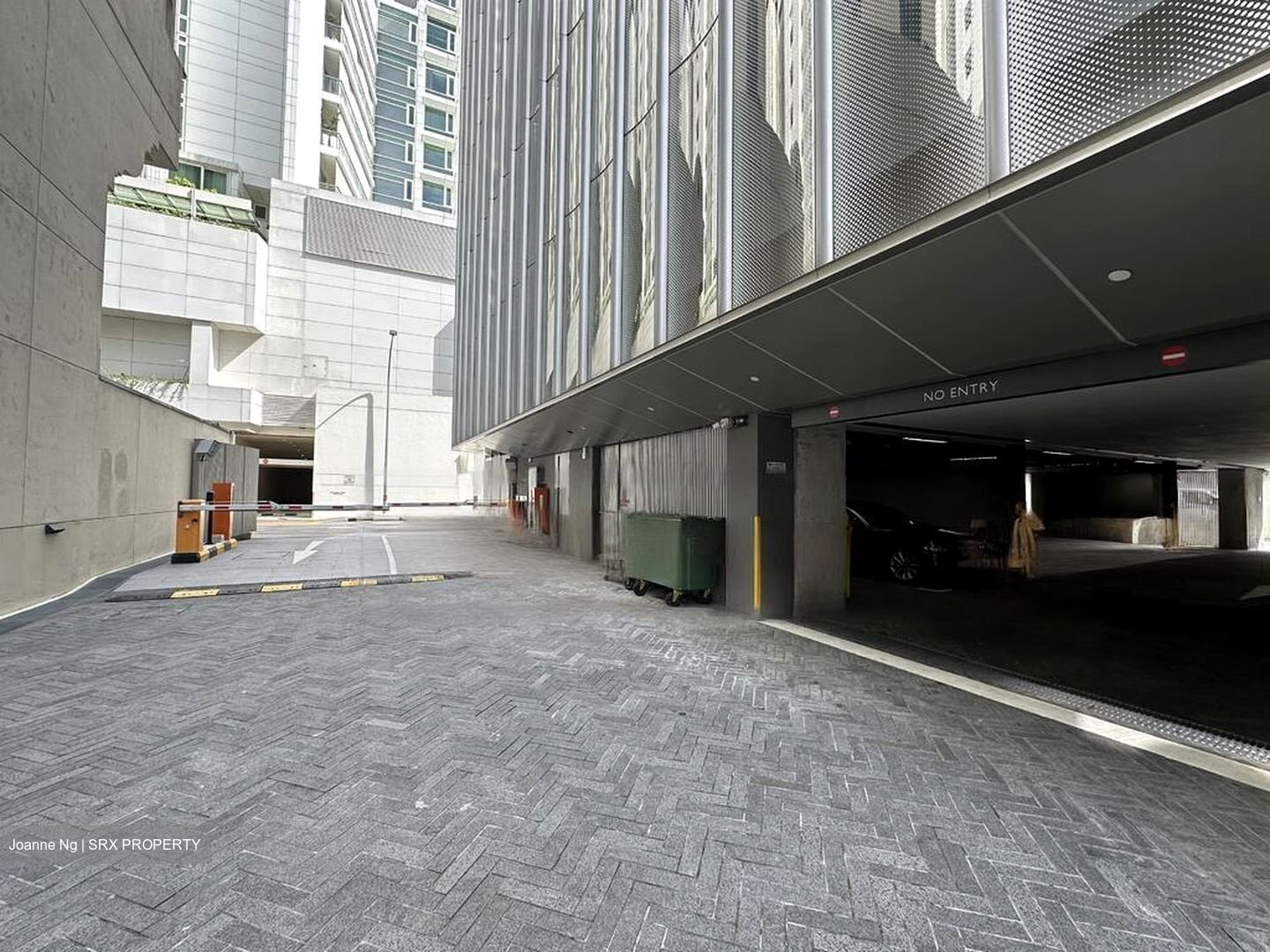 City Hall Square (D6), Office #456603481